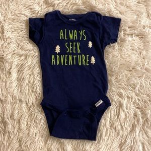 WONDERLUST ONESIE 🌲